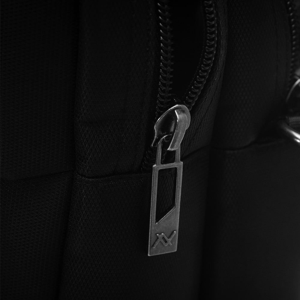 لافينتو (BG733) شنطة لاب توب حجم يصل الى 15.6 بوصة - أسود - الصورة 6