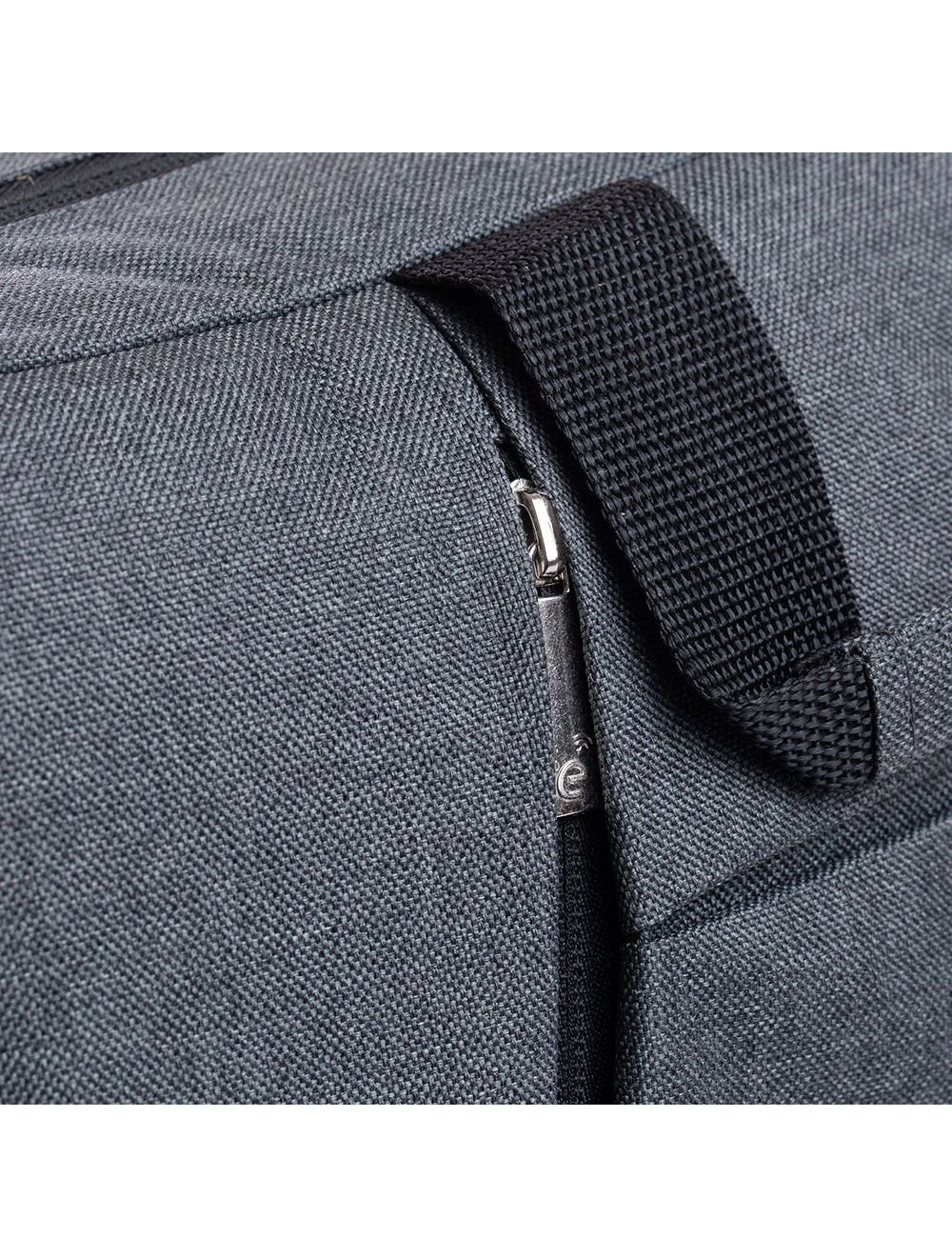 E-train (BG11A) Laptop Messenger Shoulder Bag up to 15.6" - Gray اي ترين (BG11A) شنطة لاب توب للحمل على الكتف حجم يصل الى 15.6 بوصة - رمادي - الصورة 4