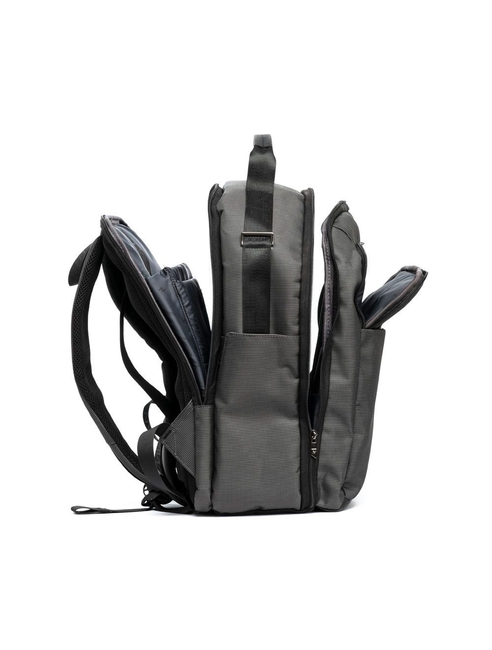 L'AVVENTO (BG843) Laptop Business Backpack fits up to 15.6" - Gray لافينتو BG843 شنطه ظهرBusiness لابتوب حجم يصل الي 15.6 - رمادي - الصورة 4