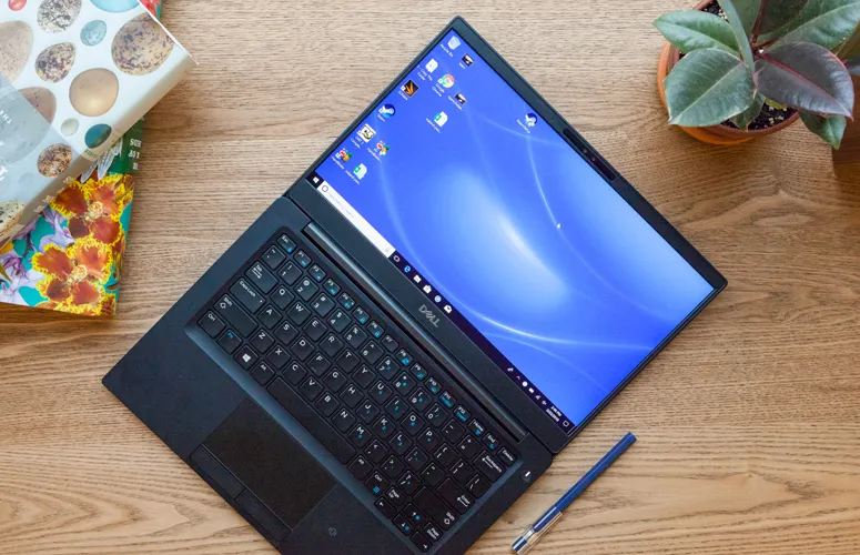 Dell Latitude 7390 Intel core i7-8650U Touch - الصورة 4